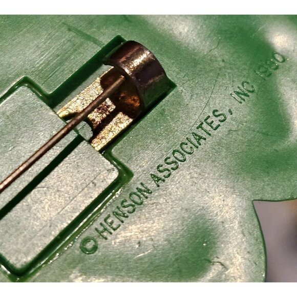 Kermit the Frog Green Is Keen Shamrock St. Pat Lapel Pin 1980 Henson Hallmark - Picture 5 of 5